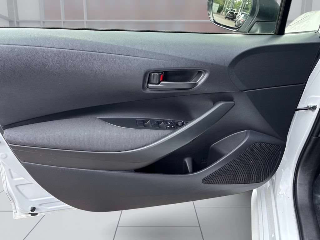 Used 2024 Toyota Corolla LE FWD image 27
