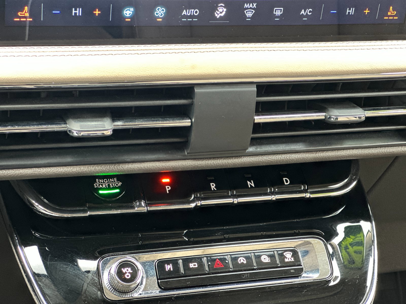 Certified 2023 Lincoln Corsair Reserve w/ Equipment Group 201A image 22