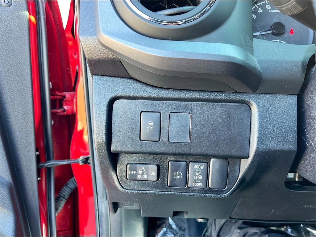 Used 2022 Toyota Tacoma TRD Sport image 10