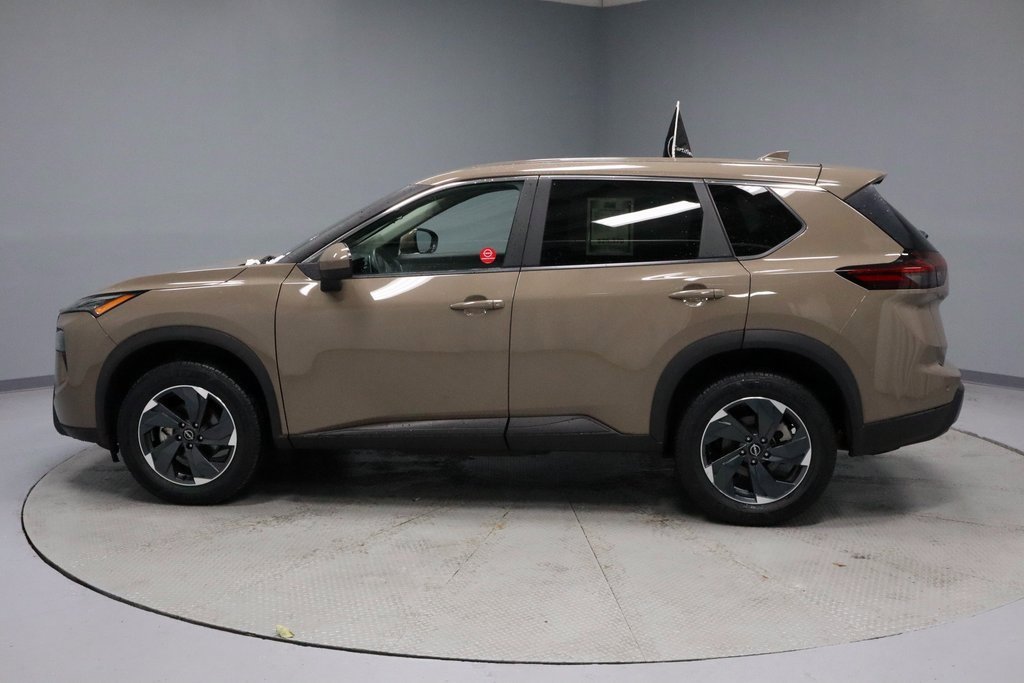 Certified 2024 Nissan Rogue SV image 9