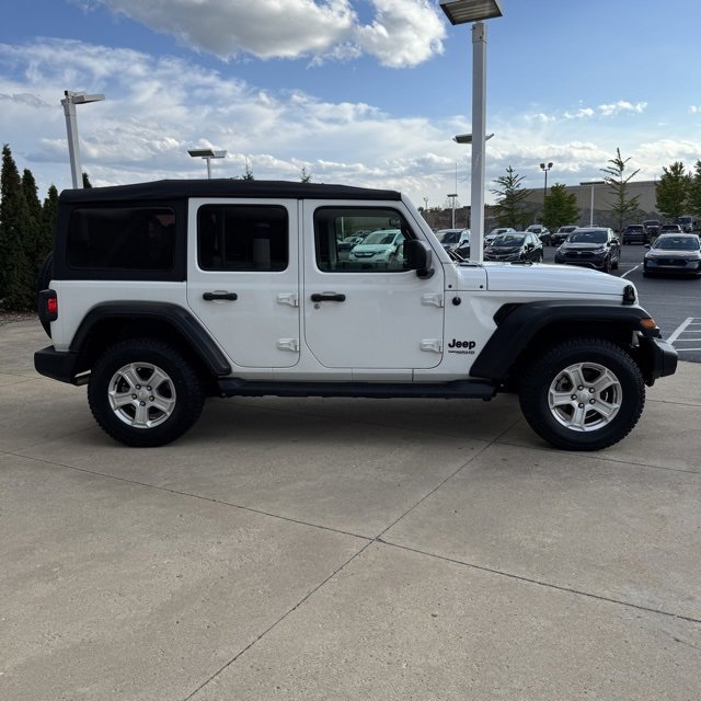Used 2022 Jeep Wrangler Unlimited Sport image 2