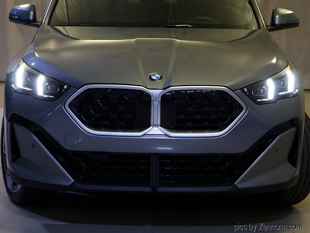 Certified 2026 BMW X2 xDrive28i AWD/4WD image 6