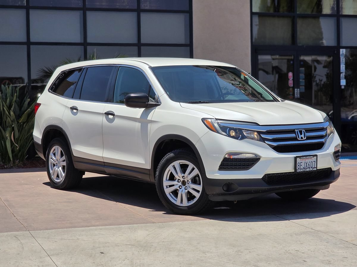Used 2018 Honda Pilot LX image 3