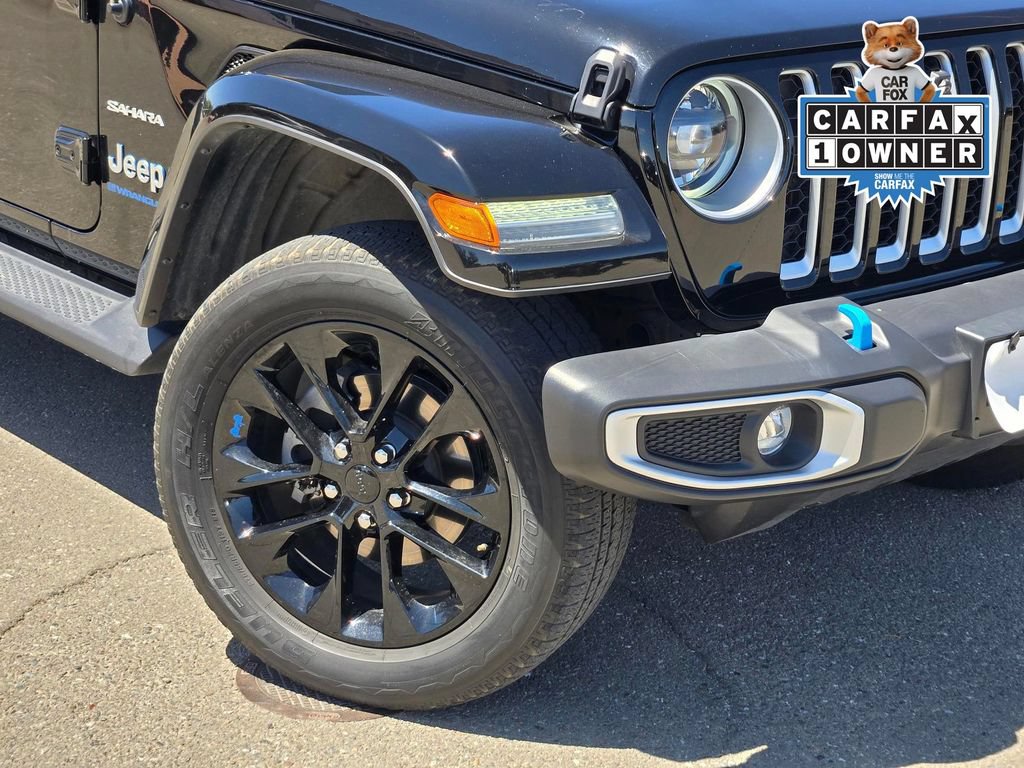 Used 2023 Jeep Wrangler Unlimited Sahara w/ Cold Weather Group AWD/4WD image 9