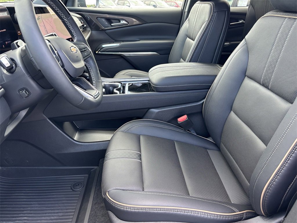 New 2026 Chevrolet Traverse High Country w/ LPO, Floor Liner Package image 13
