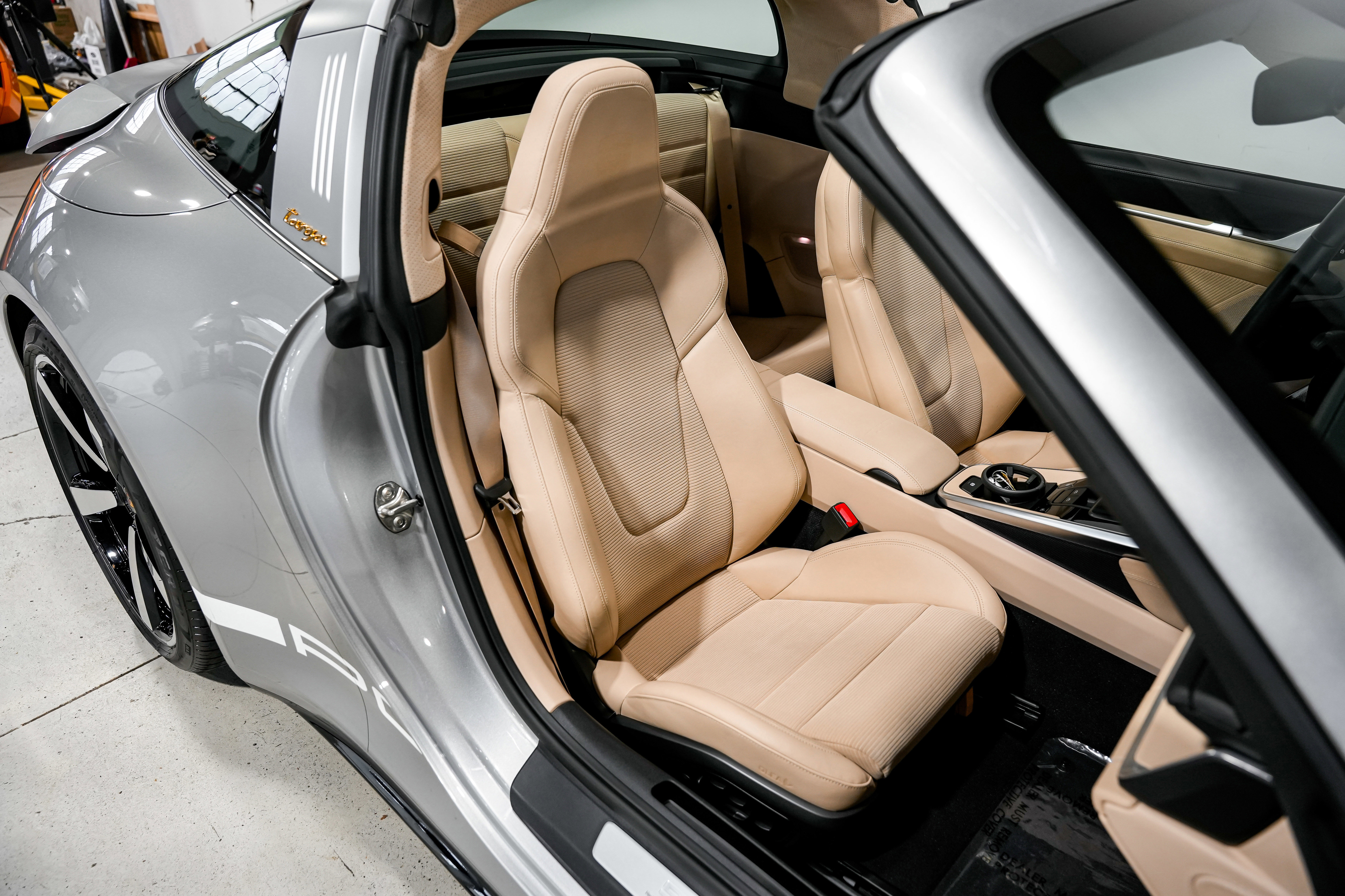 Used 2021 Porsche 911 Targa 4S Heritage Design image 36