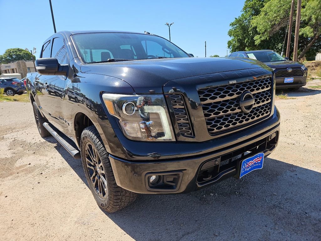Used 2019 Nissan Titan SL w/ Midnight Edition AWD/4WD video 2
