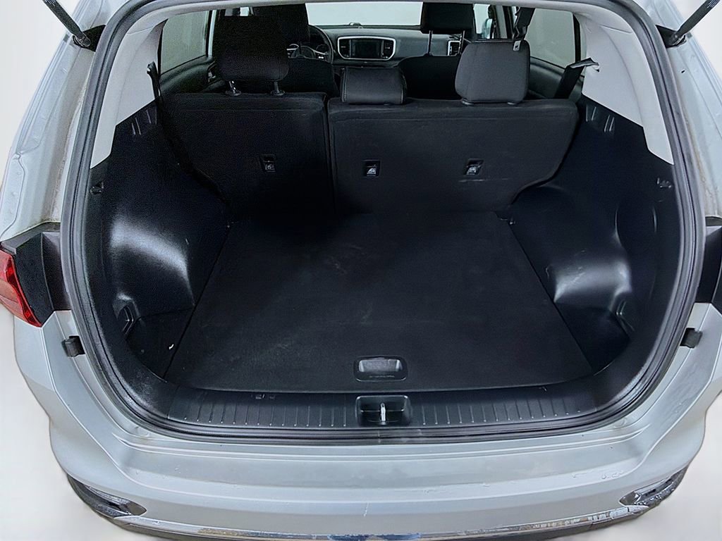 Used 2020 Kia Sportage LX image 12