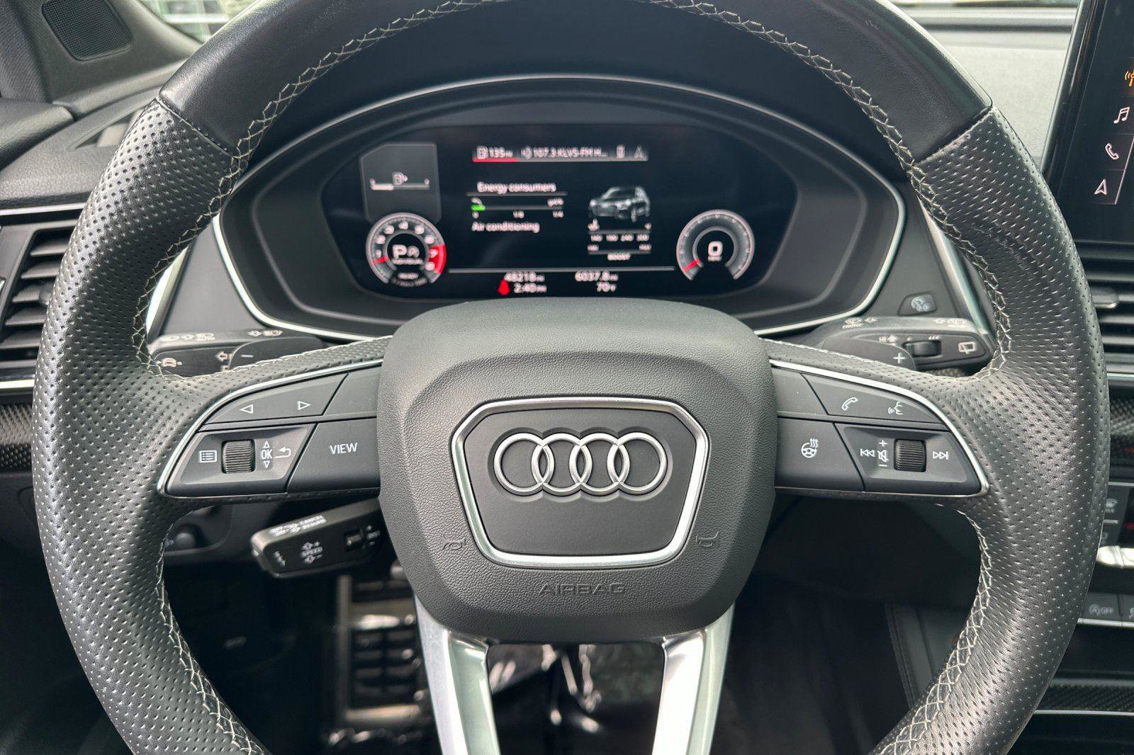 Used 2023 Audi SQ5 Prestige w/ Prestige Package image 23