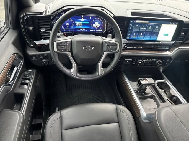 Used 2025 Chevrolet Silverado 1500 LT Trail Boss w/ Convenience Package II image 17