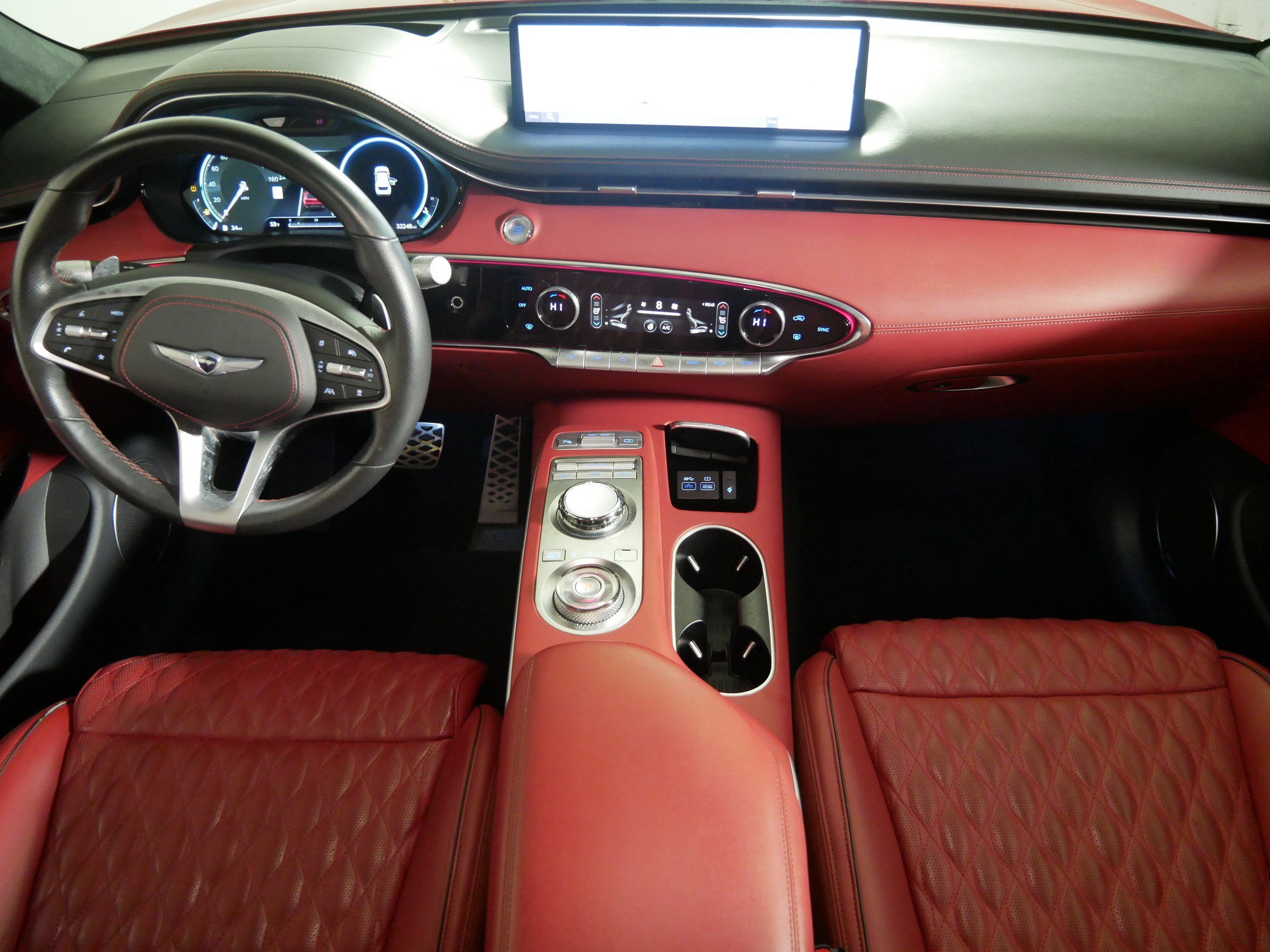 Used 2023 Genesis GV70 3.5T Sport w/ Sport Prestige Package image 10