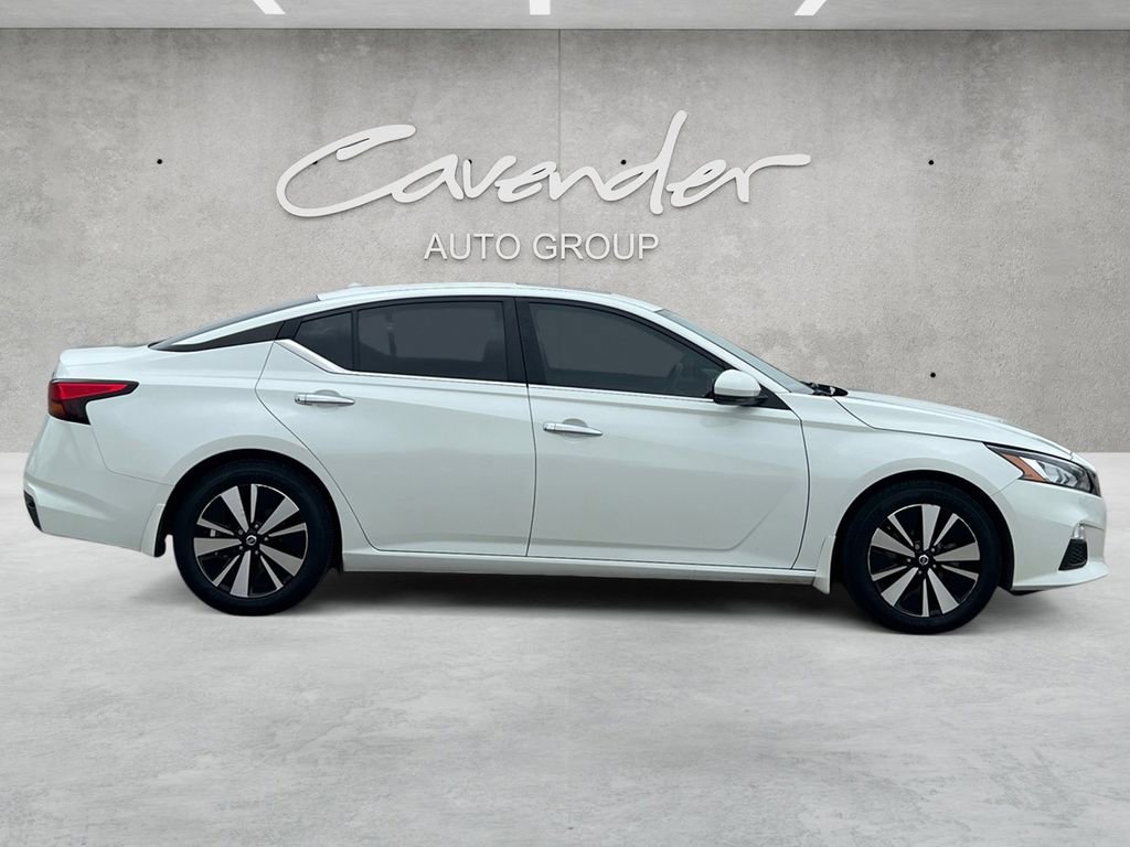 Used 2021 Nissan Altima 2.5 SV w/ SV Premium Package FWD image 17