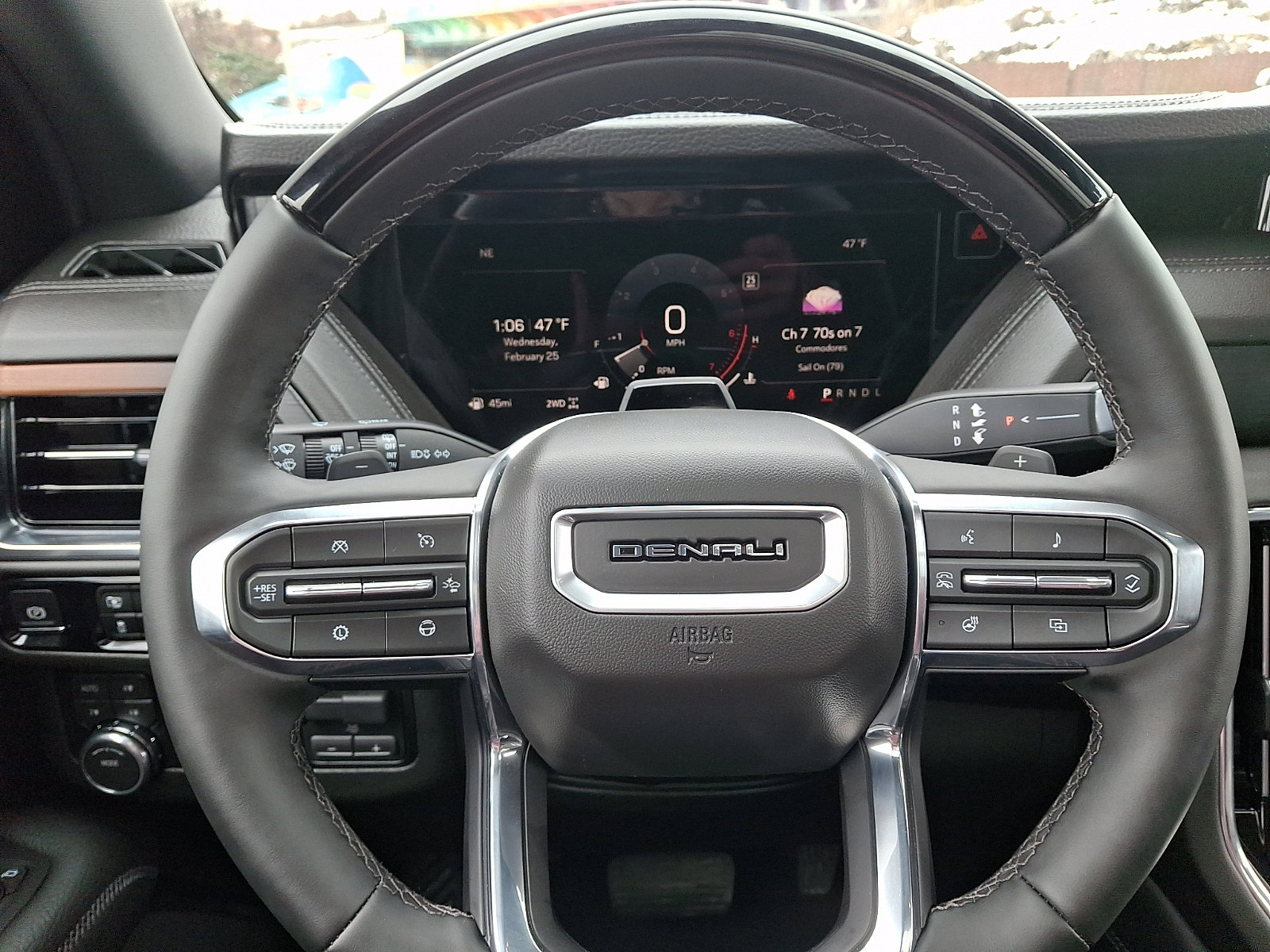 Used 2026 GMC Yukon XL Denali w/ Advanced Technology Package image 21