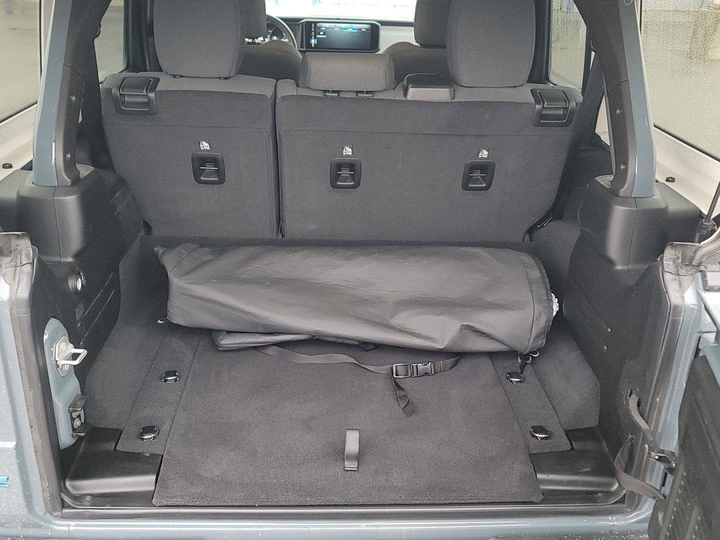 Used 2025 Jeep Wrangler Willys image 7