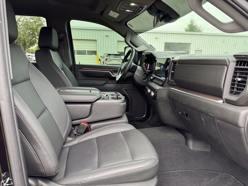 Used 2025 GMC Sierra 2500 SLT w/ Max Trailering Package AWD/4WD image 12