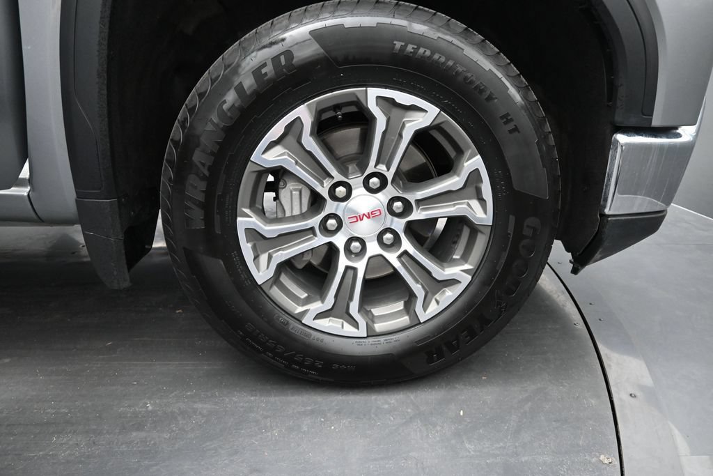 Used 2025 GMC Sierra 1500 SLT AWD/4WD image 15