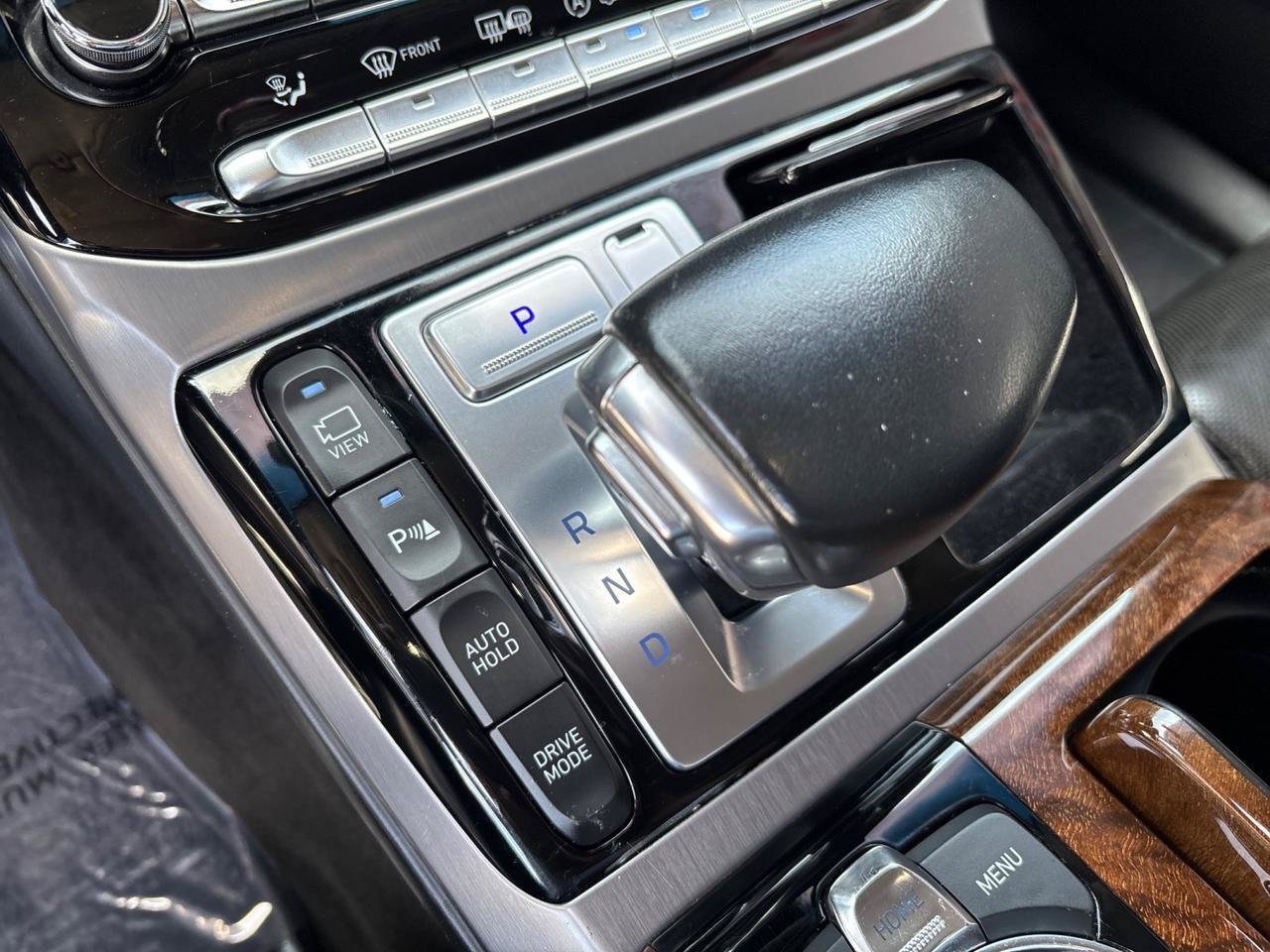 Used 2018 Genesis G90 5.0 Ultimate AWD/4WD image 24