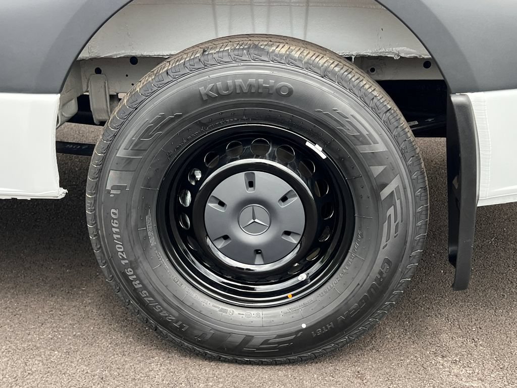 New 2026 Mercedes-Benz Sprinter 2500 image 26