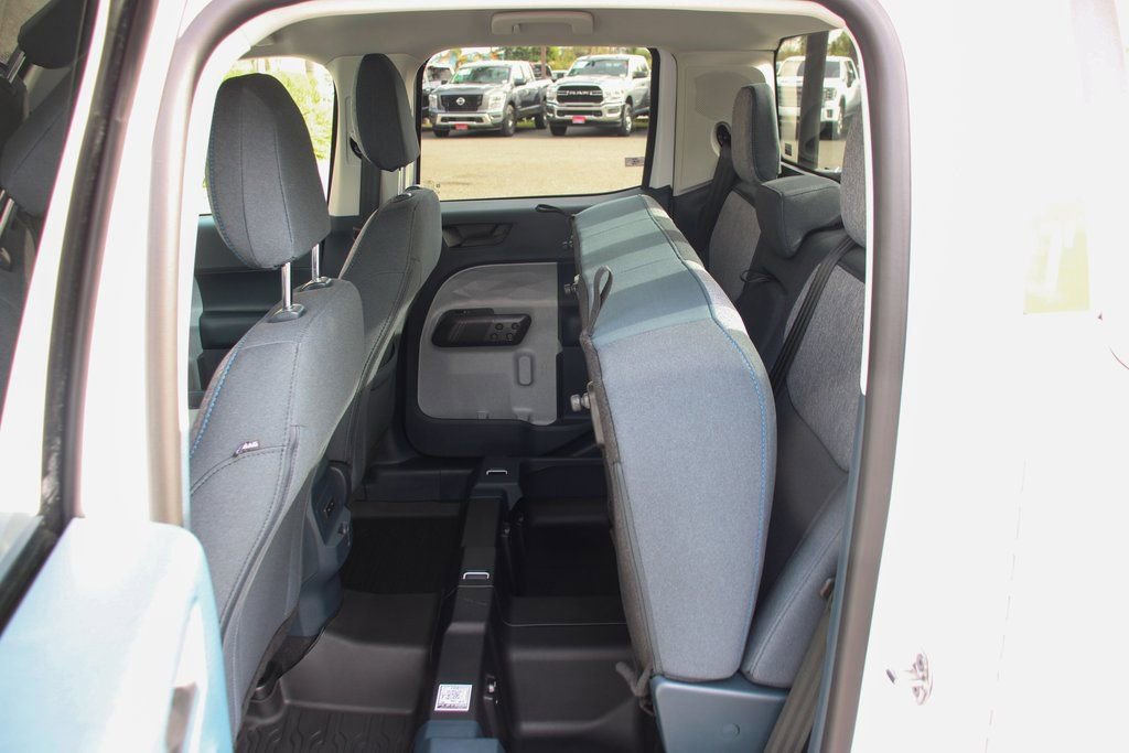 Used 2025 Ford Maverick XLT w/ Equipment Group 302A AWD/4WD image 37