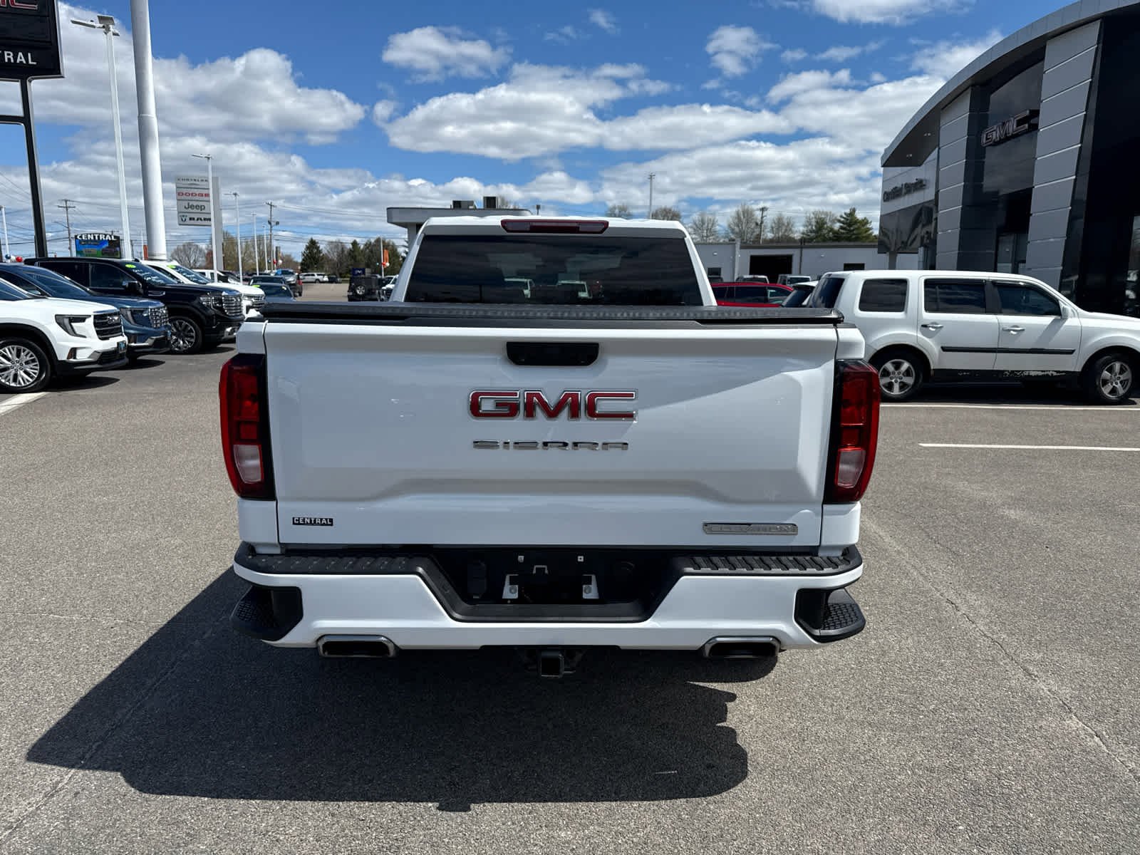 Used 2023 GMC Sierra 1500 Elevation AWD/4WD image 4