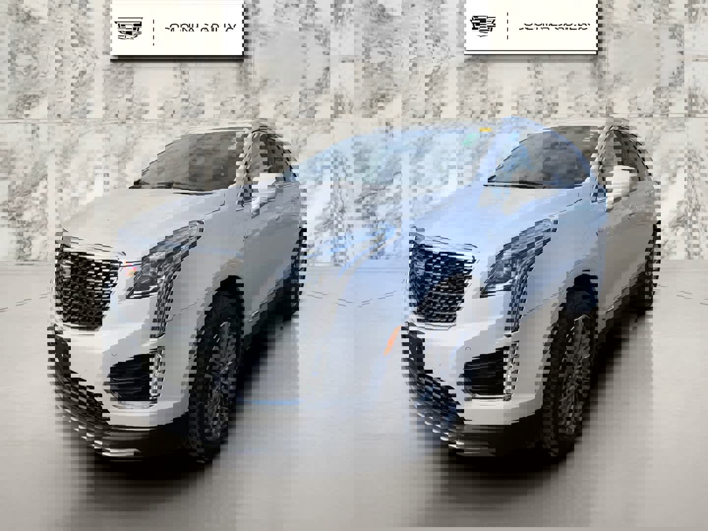 Used 2025 Cadillac XT5 Premium Luxury image 1