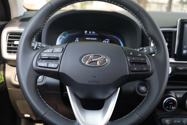 New 2026 Hyundai Venue SEL FWD image 13