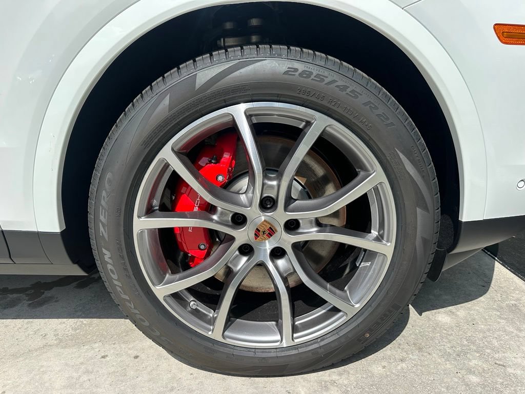 New 2026 Porsche Cayenne S AWD/4WD image 15