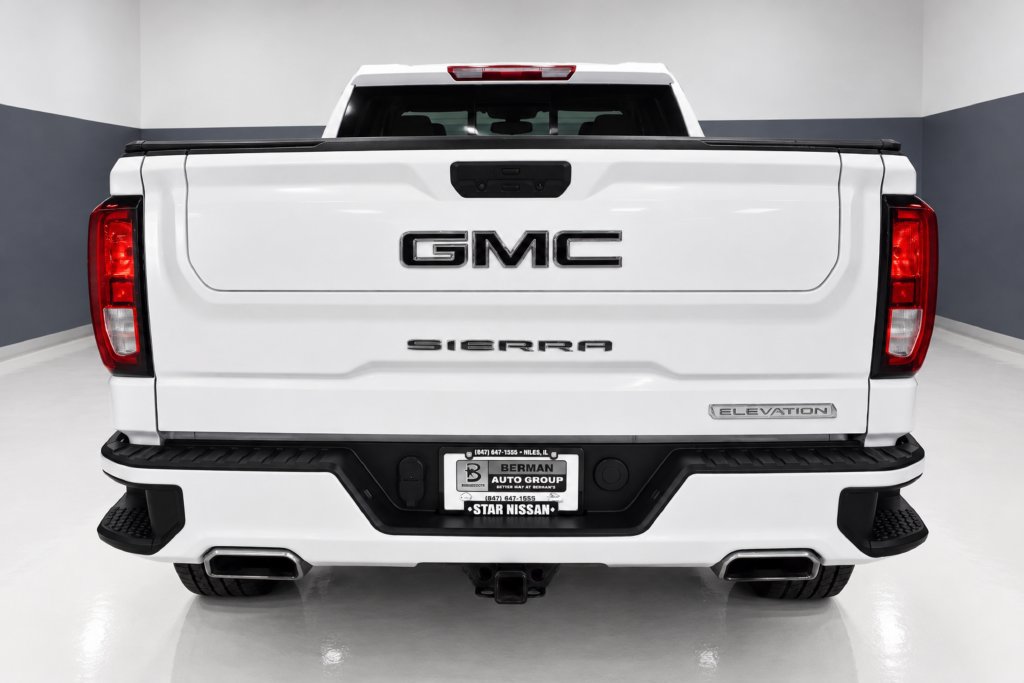 Used 2021 GMC Sierra 1500 Elevation w/ LPO, Elevation Black Package AWD/4WD image 9