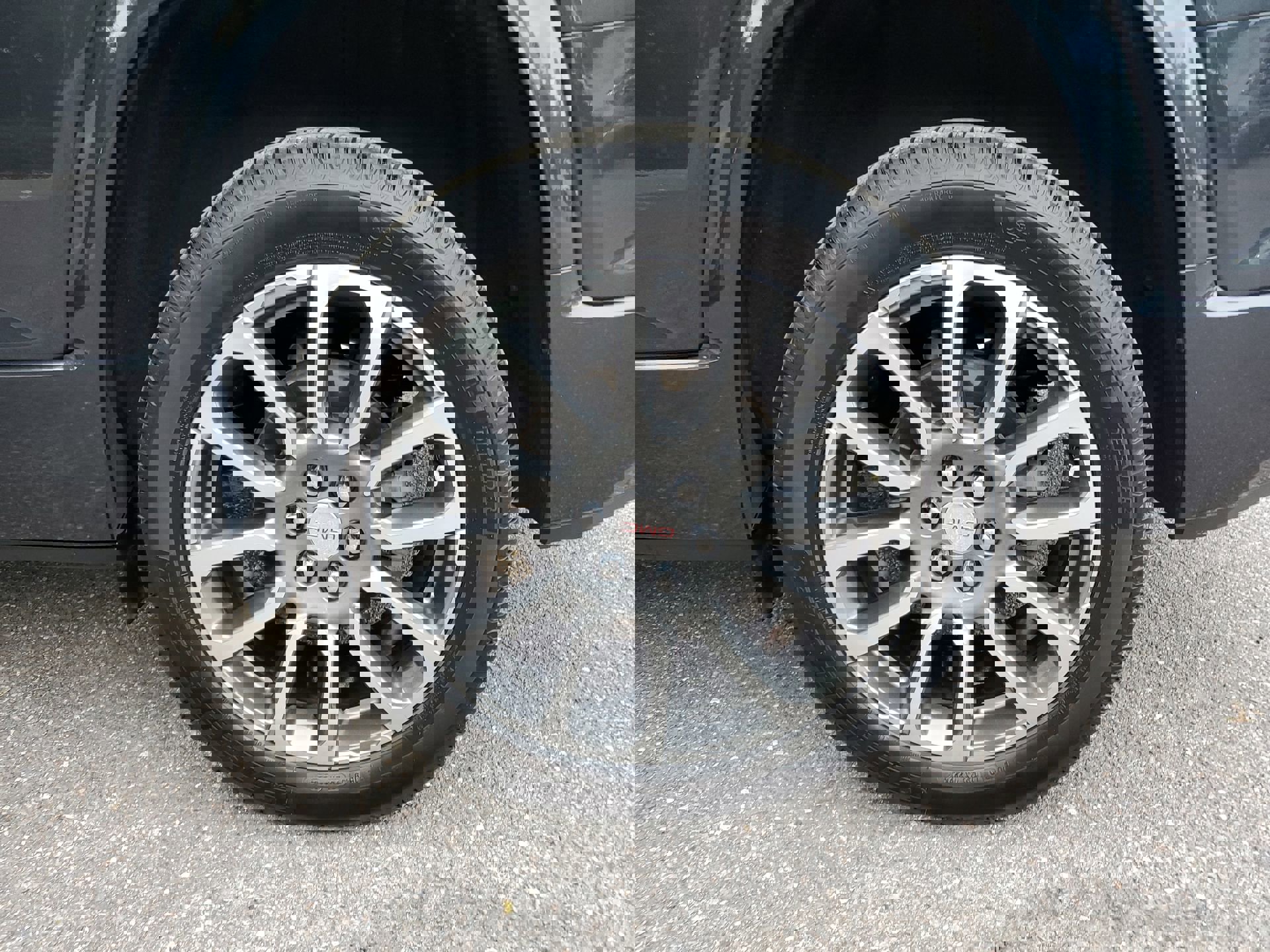 Used 2021 GMC Acadia Denali w/ Denali Technology Package image 80