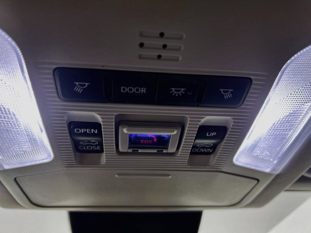 Used 2023 Toyota RAV4 XLE w/ Convenience Package FWD image 18