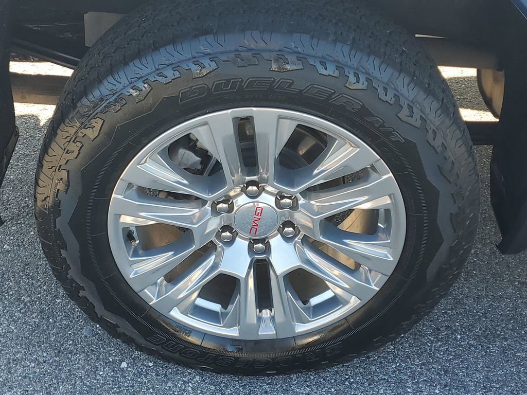 Used 2024 GMC Sierra 1500 Denali w/ Technology Package AWD/4WD image 8