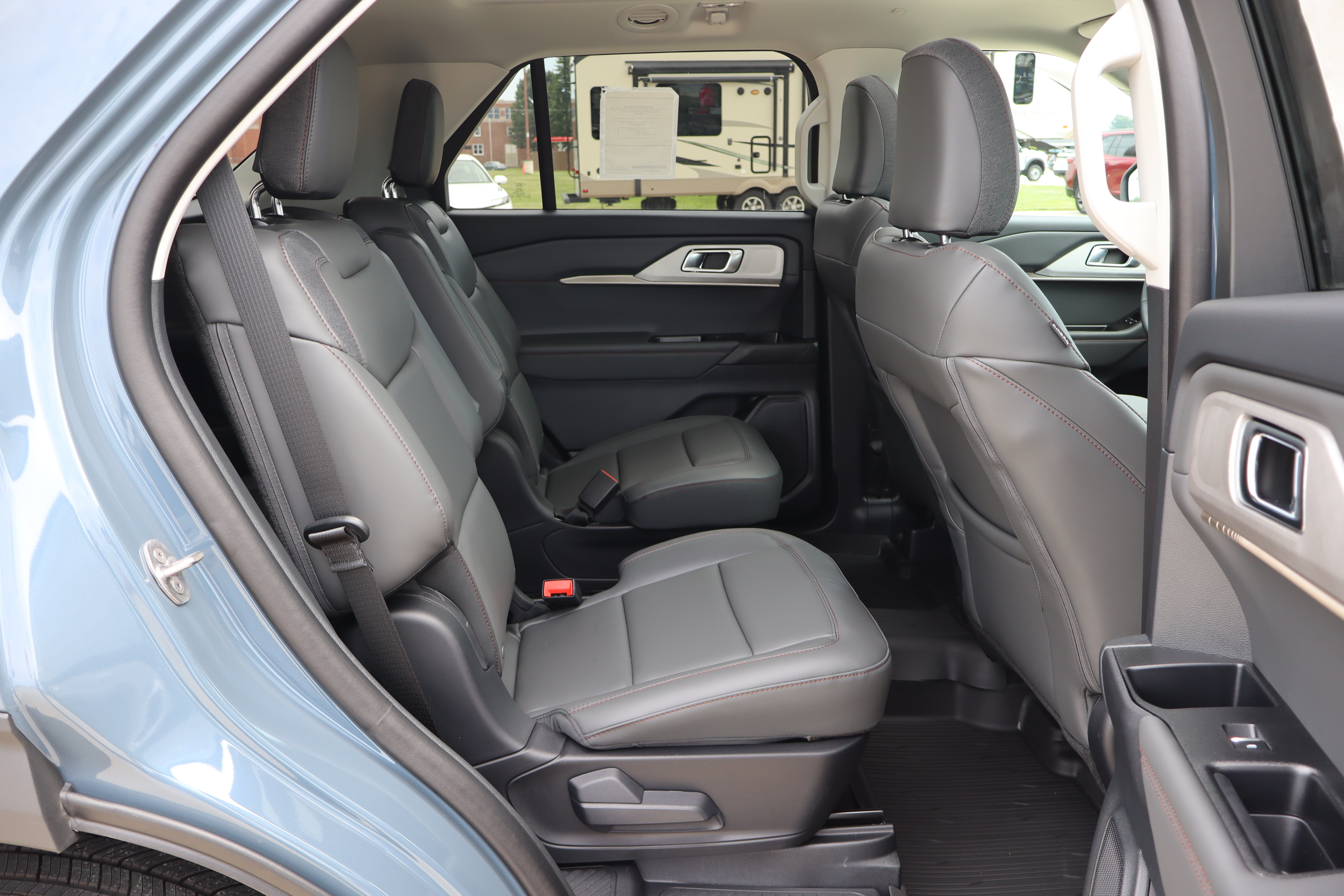 New 2026 Ford Explorer Active w/ Active Comfort Package AWD/4WD image 13