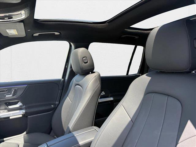 New 2025 Mercedes-Benz GLB 250 image 13