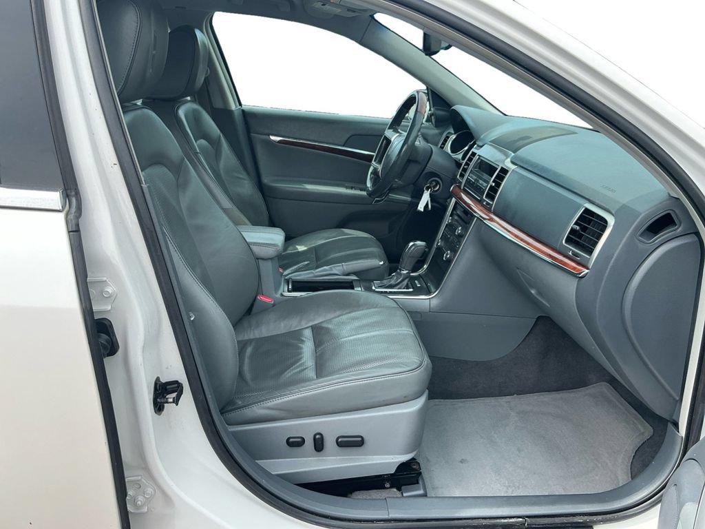 Used 2010 Lincoln MKZ FWD image 22