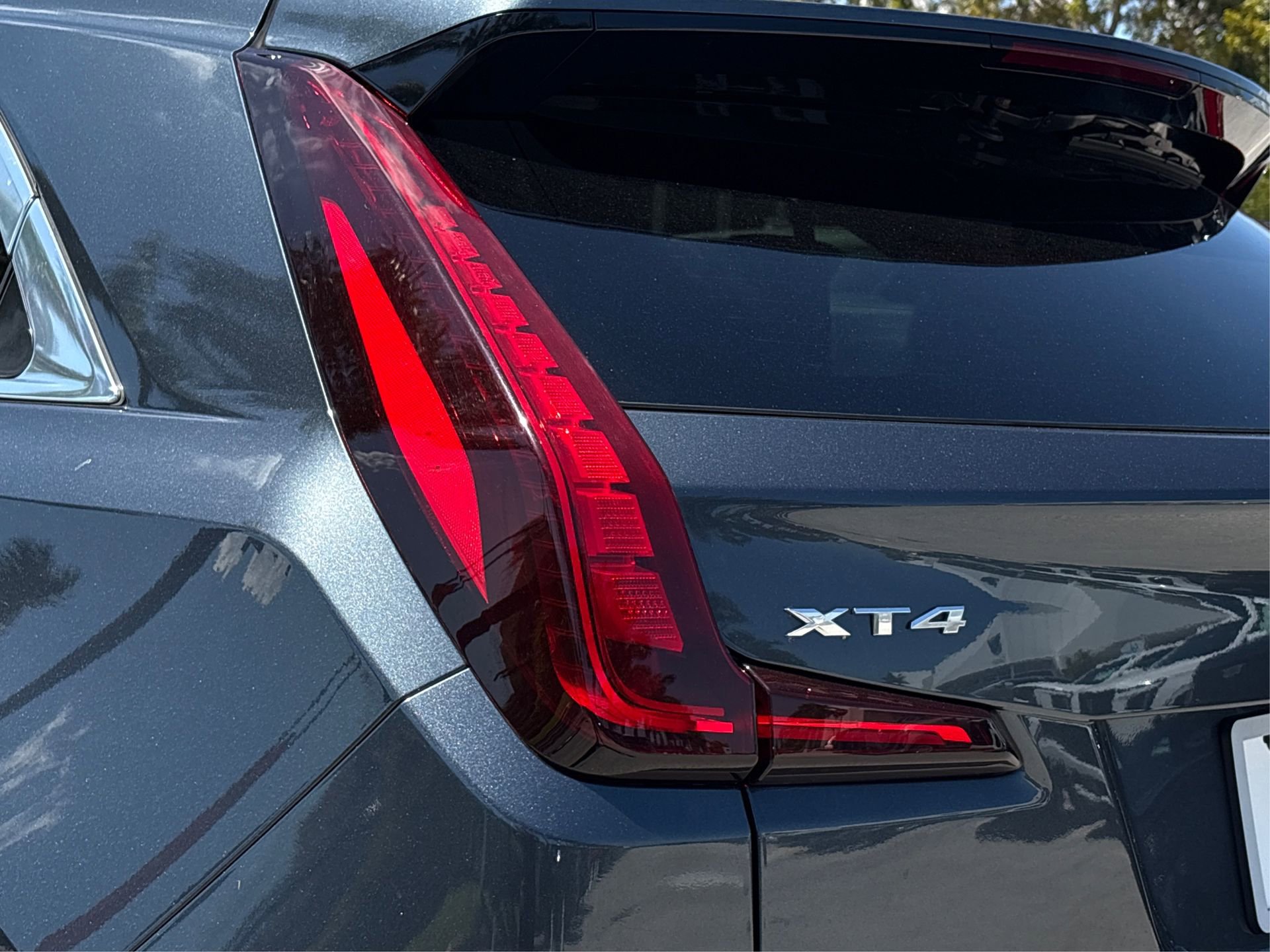 Used 2021 Cadillac XT4 Premium Luxury w/ Driver Awareness Package image 17