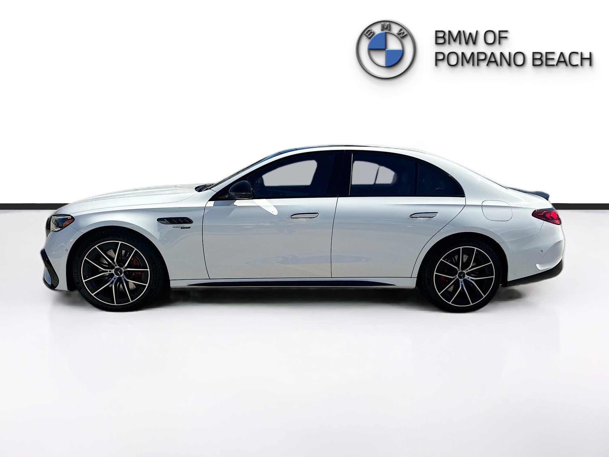 Used 2025 Mercedes-Benz E 53 AMG e 4MATIC Sedan image 4