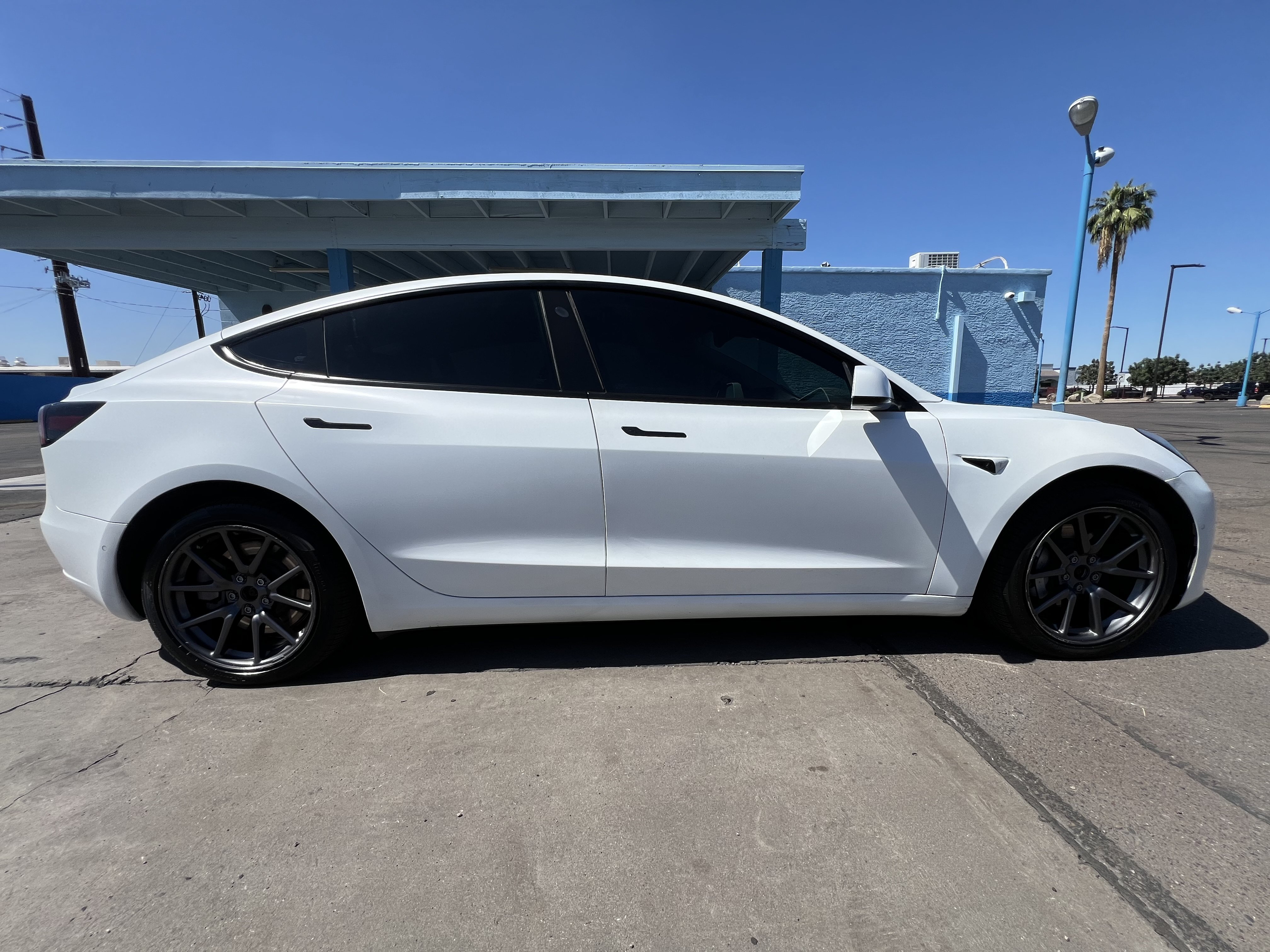 Used 2018 Tesla Model 3 Long Range AWD/4WD image 2
