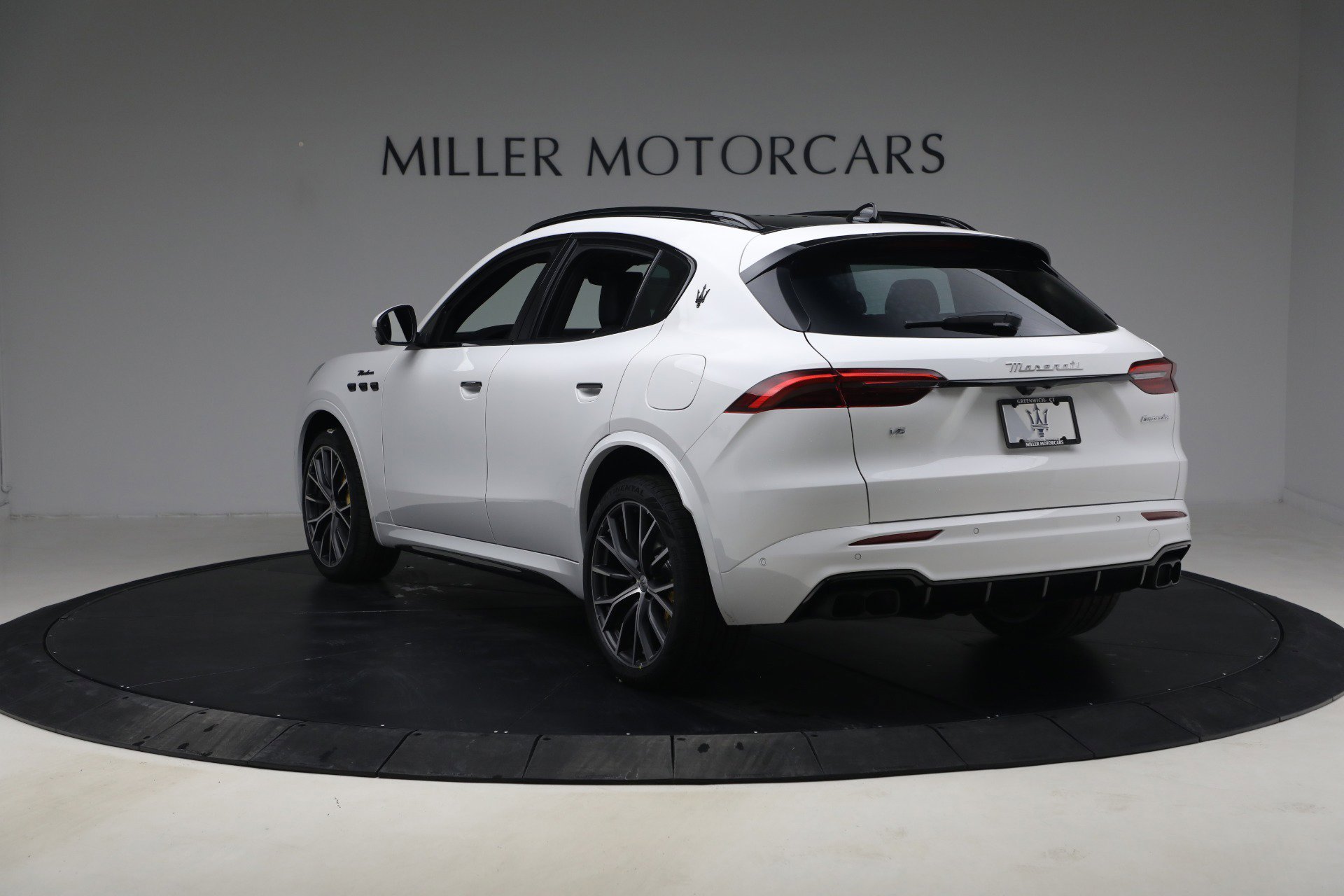 New 2026 Maserati Grecale Modena image 5