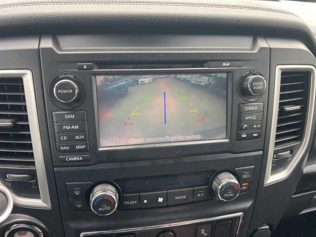 Used 2018 Nissan Titan SL w/ Midnight Edition image 9