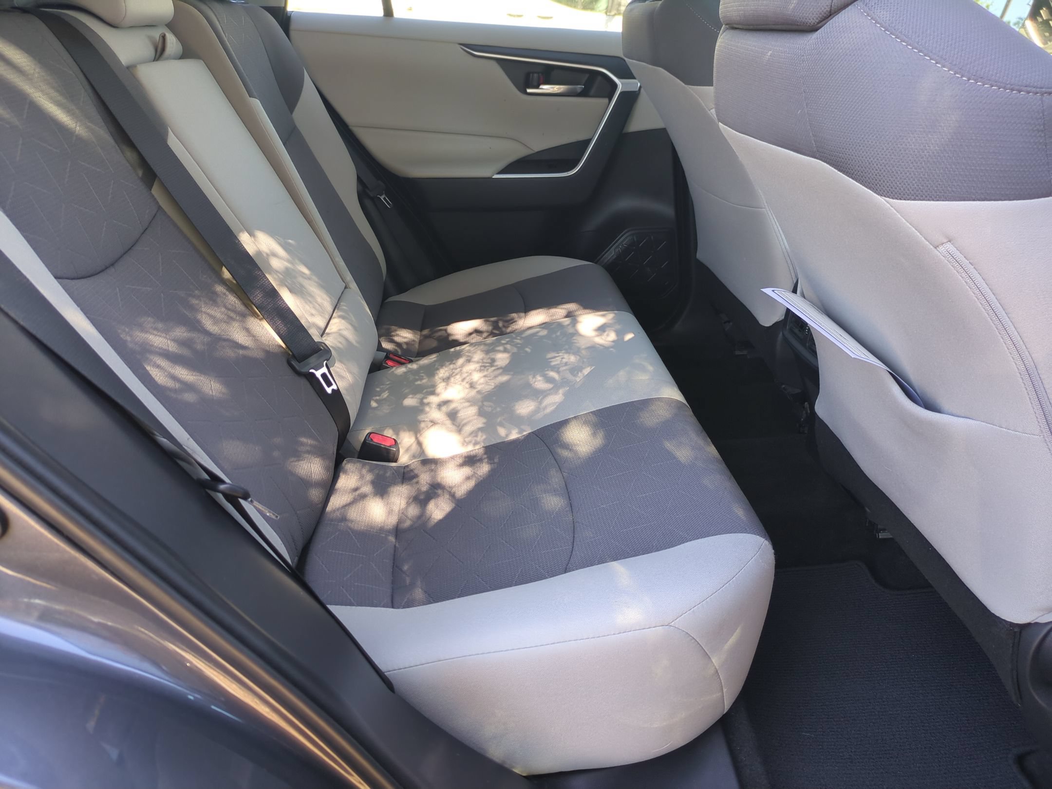 Used 2019 Toyota RAV4 XLE FWD image 31