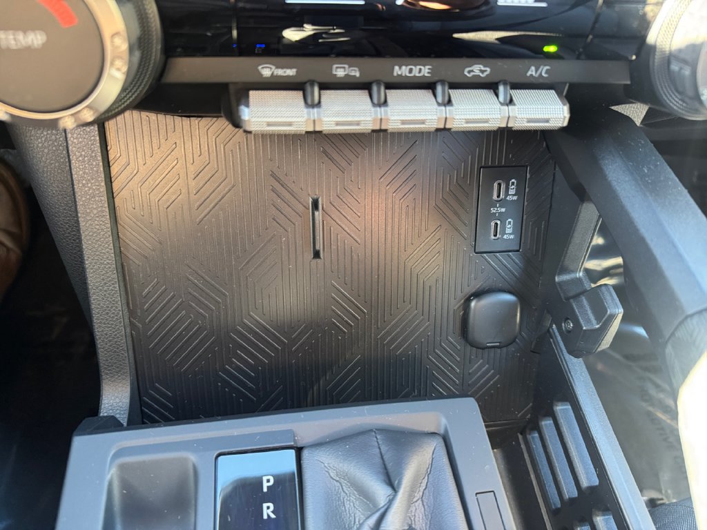 Used 2026 Toyota Tacoma SR5 AWD/4WD image 23