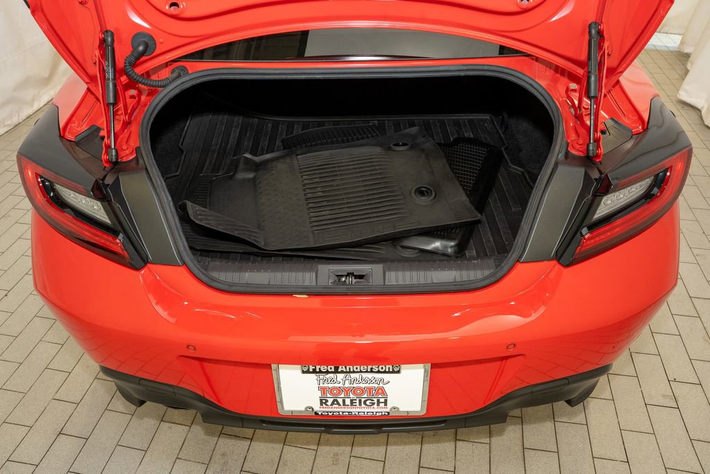 Used 2023 Toyota GR86 Premium image 6