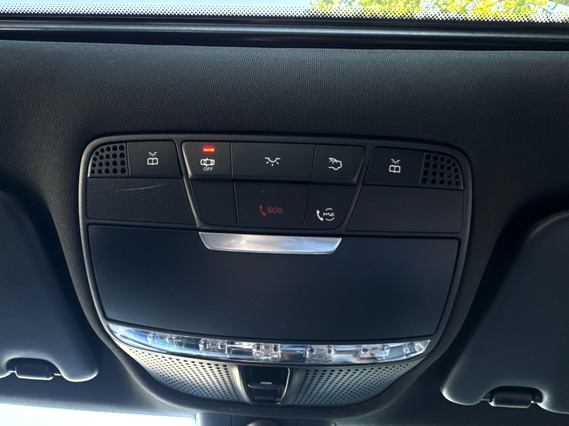 Used 2019 Mercedes-Benz C 300 4MATIC Sedan image 29