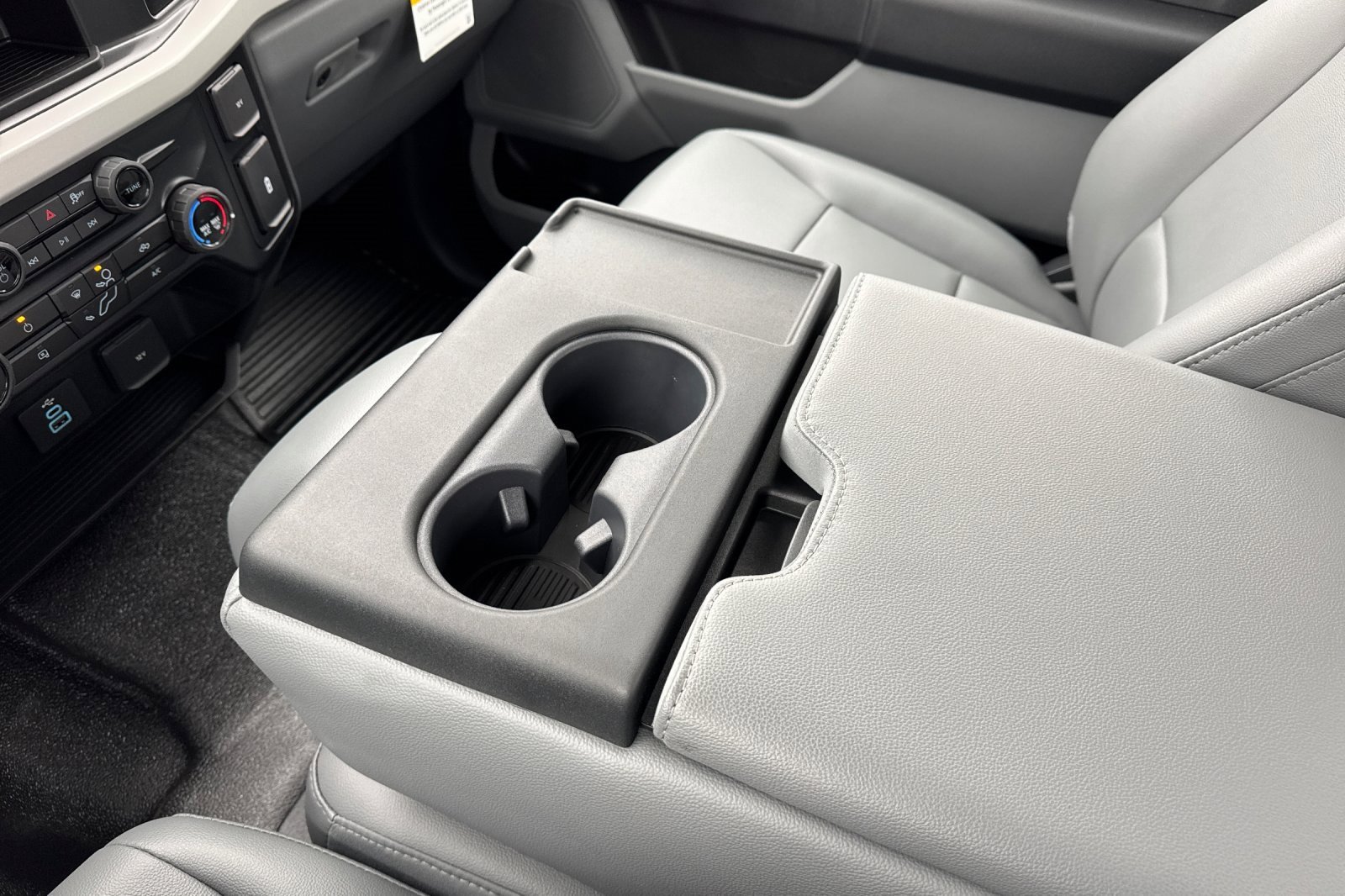 New 2026 Ford F250 XL w/ XL Chrome Package image 23