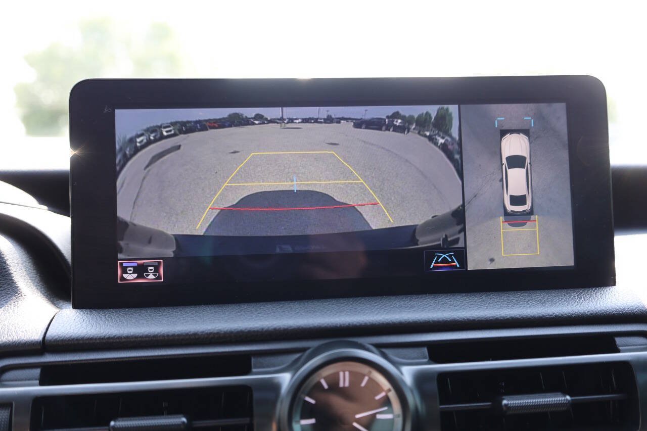 Used 2024 Lexus IS 500 RWD image 23