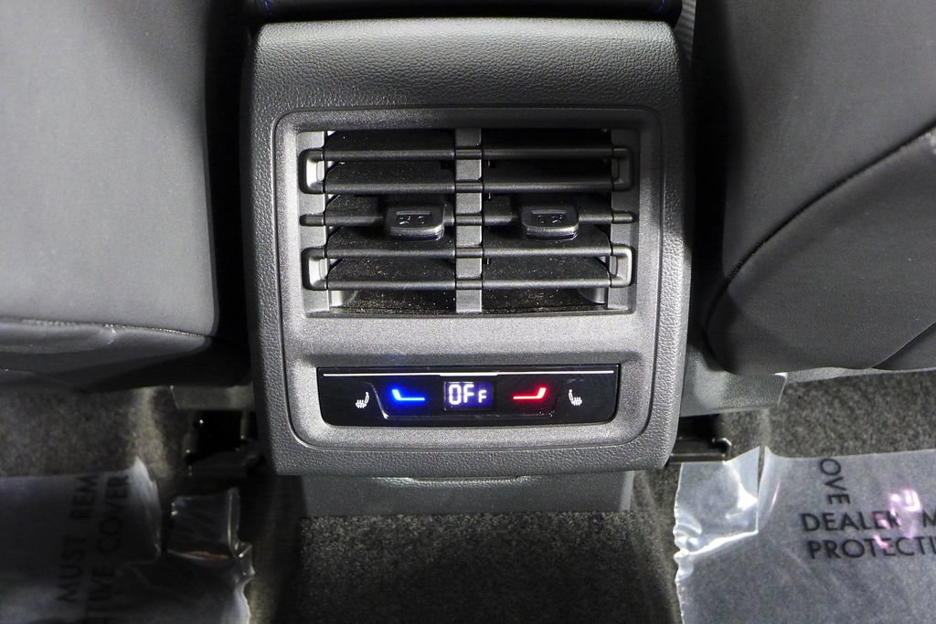 Certified 2022 Volkswagen Golf R AWD/4WD image 21