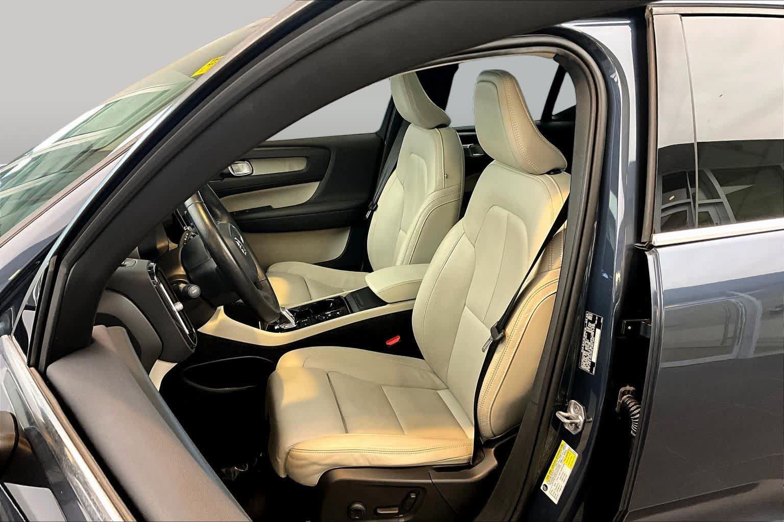 Used 2020 Volvo XC40 T5 Inscription AWD/4WD image 8