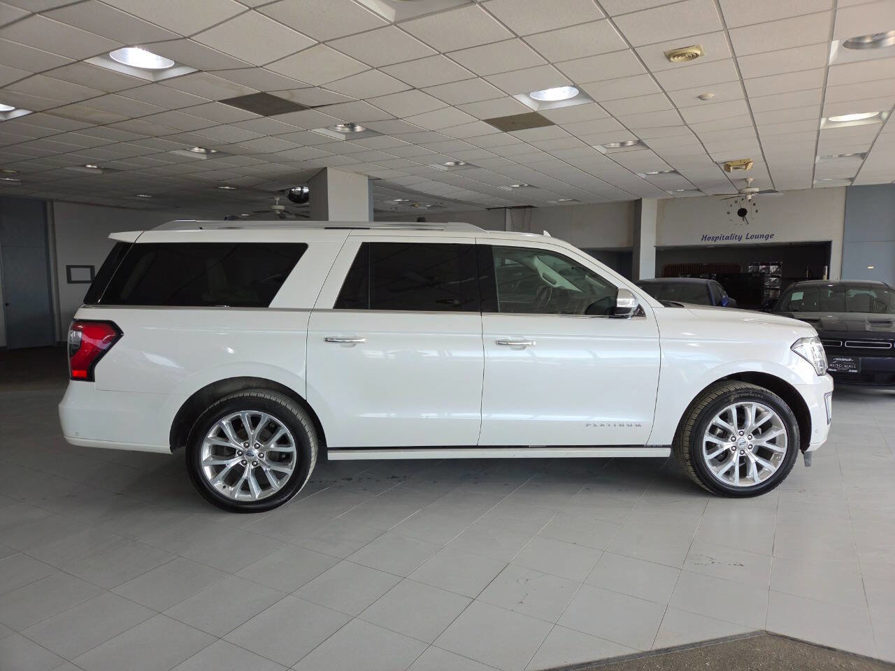 Used 2018 Ford Expedition Max Platinum image 8