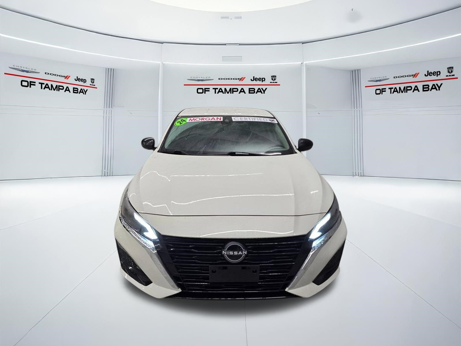 Used 2024 Nissan Altima 2.5 SV FWD image 8