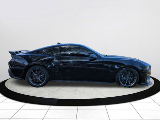 Used 2024 Ford Mustang Dark Horse image 2